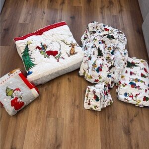 Pottery Barn Grinch Christmas bedding for twin/full
